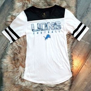 NFL Lions V Neck Tee